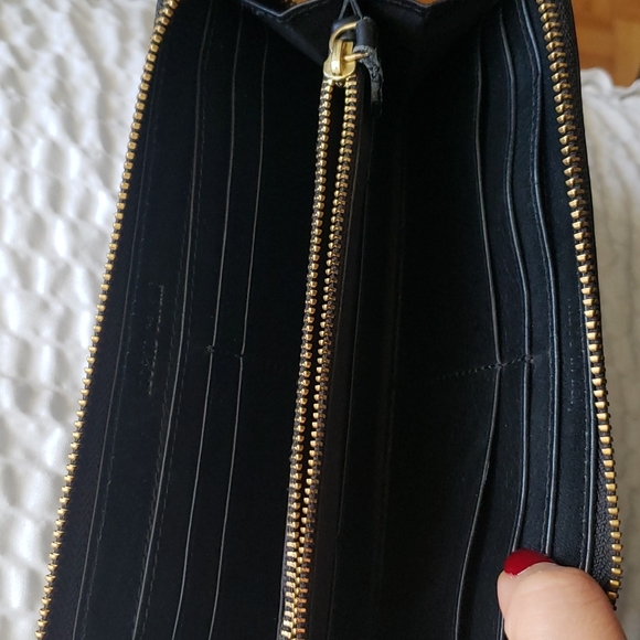 Roberto Cavalli Wallet - Picture 6 of 10